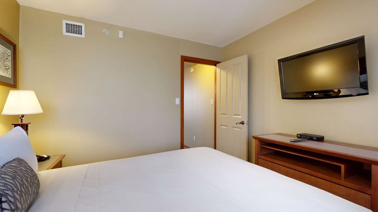 Photo of Bedroom in Village North