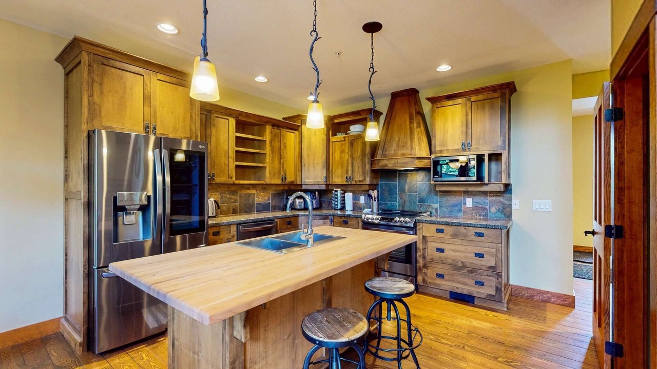 Photo of Kitchen in Snow Pine Estates