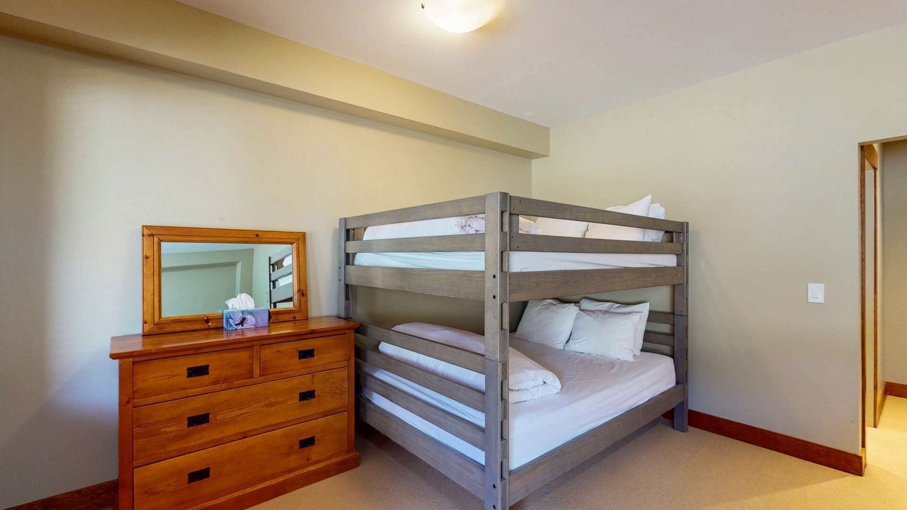 Photo of Bedroom in Snow Pine Estates