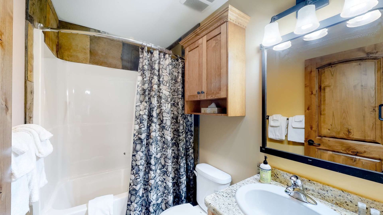 Photo of Bathroom in Big White Ski Resort