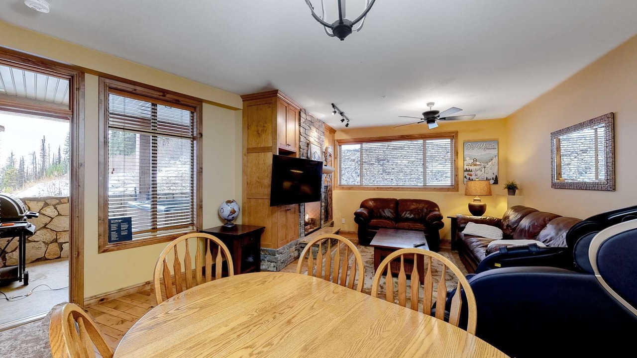 Photo of Livingroom in Big White Ski Resort