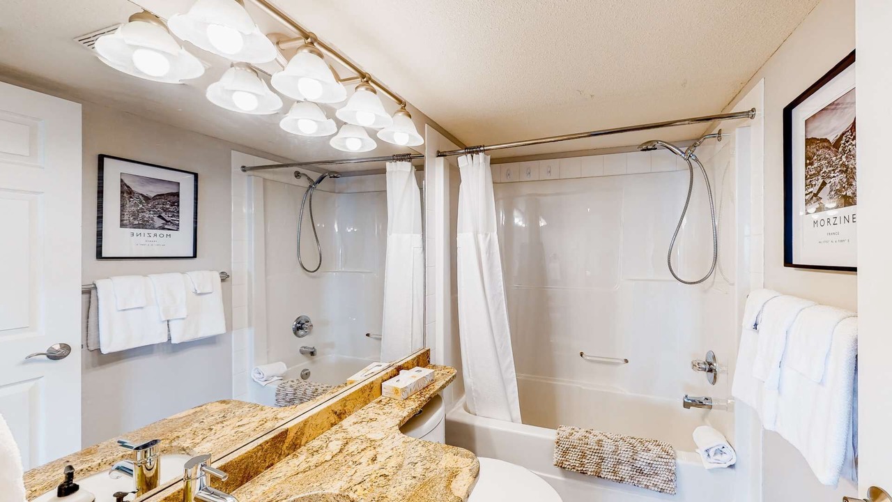 Photo of Bathroom in Big White Ski Resort