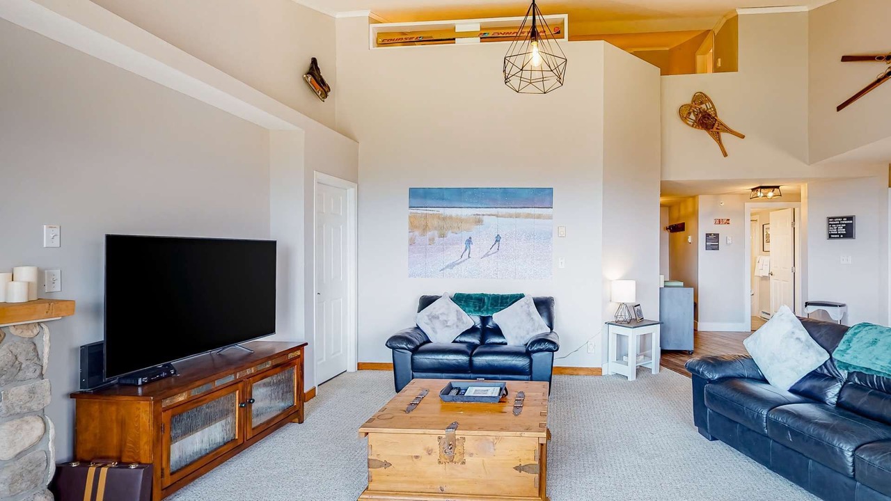 Photo of Livingroom in Big White Ski Resort