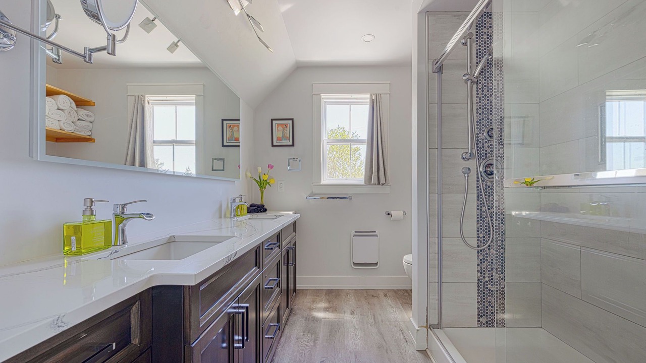 Photo of Bathroom in Bay of Fundy & Annapolis Valley