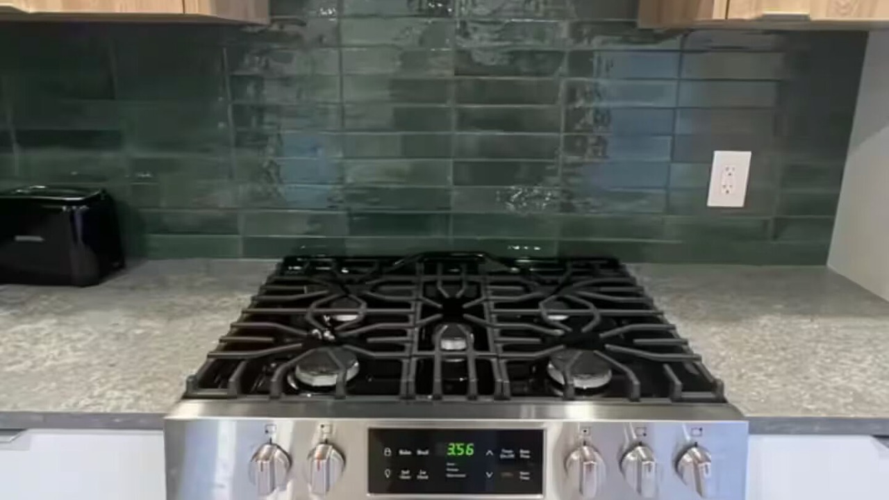 Photo of Kitchen in Central Lonsdale