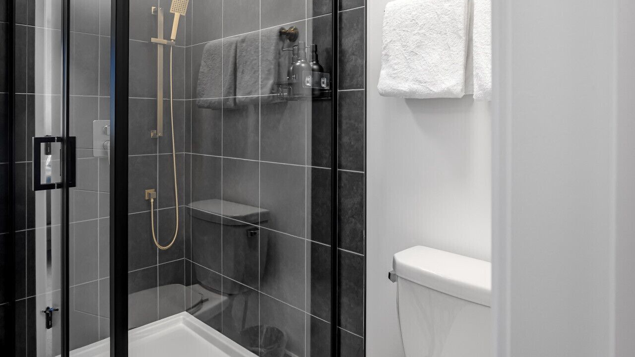 Photo of Bathroom in Currie Barracks