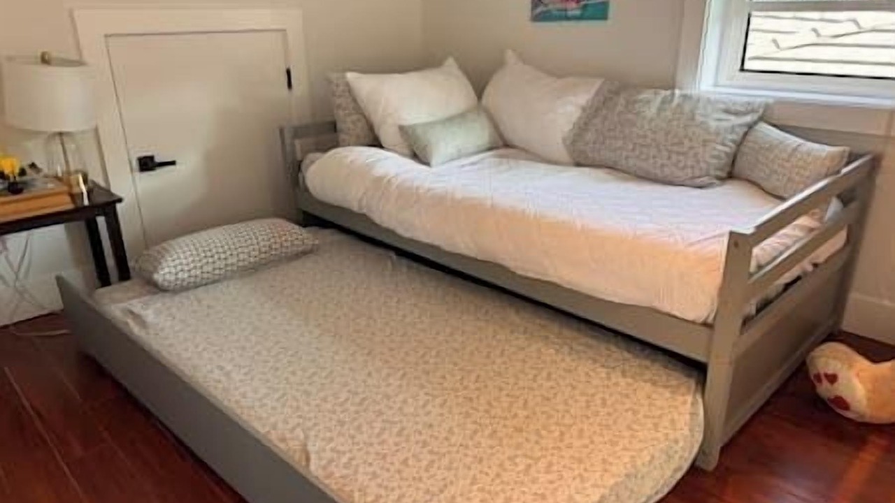 Photo of Bedroom in Fraserview