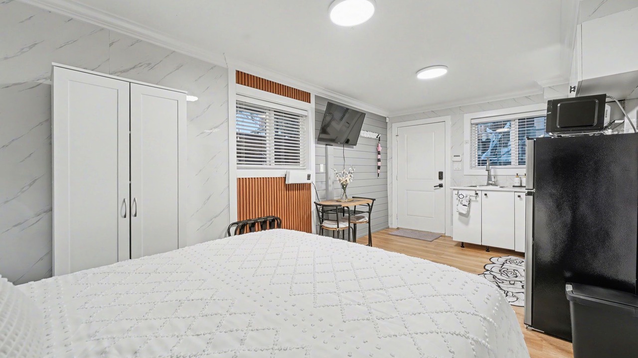 Photo of Bedroom in Fraserview