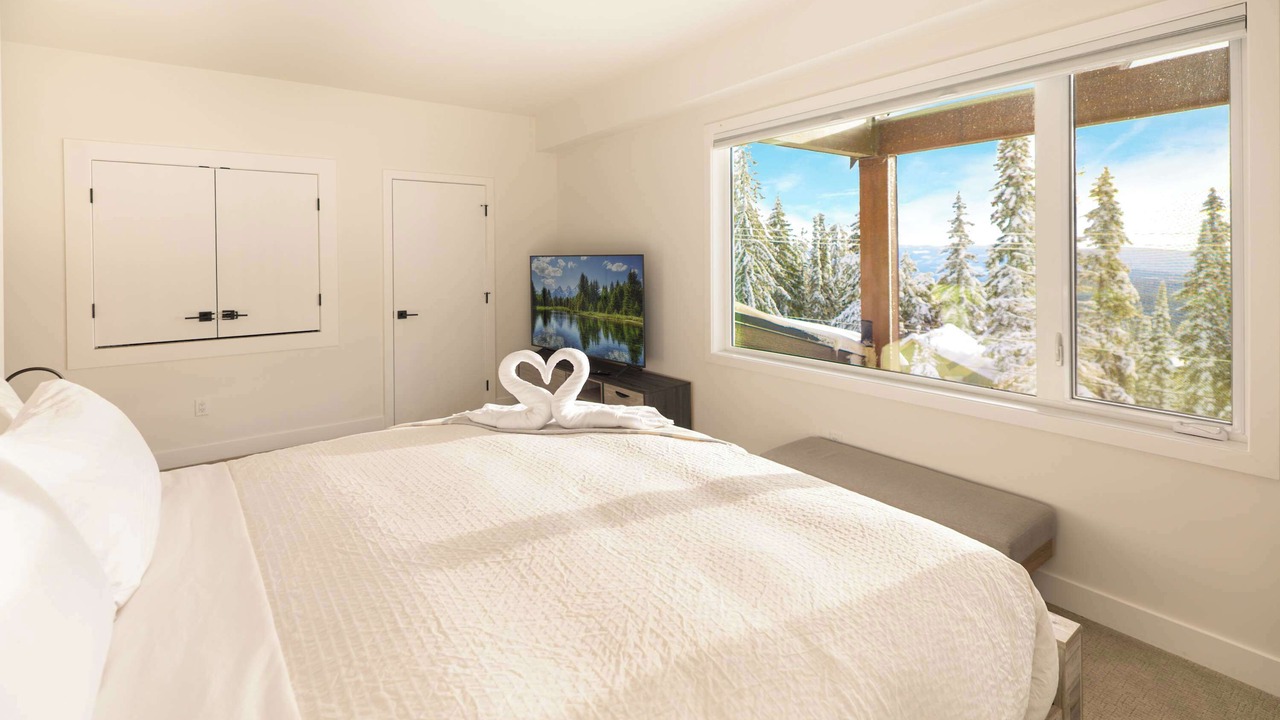 Photo of Bedroom in Big White Ski Resort