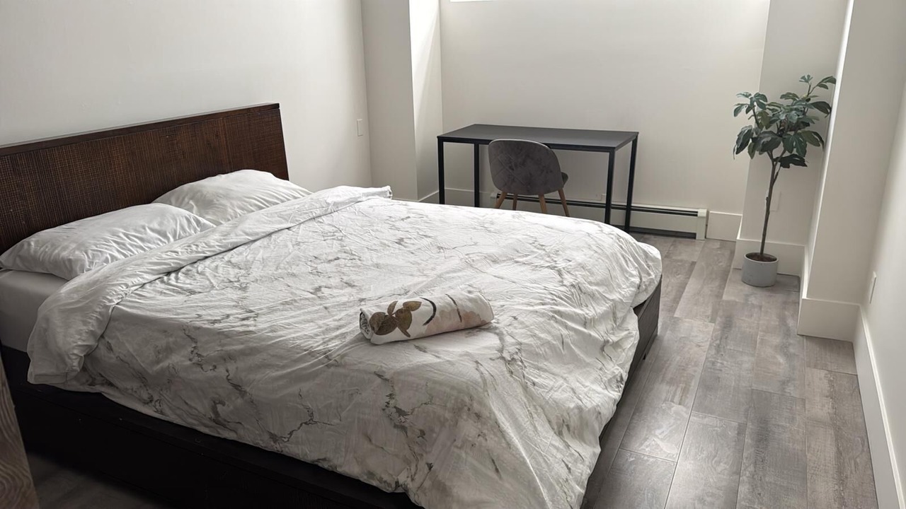 Photo of Bedroom in Newton