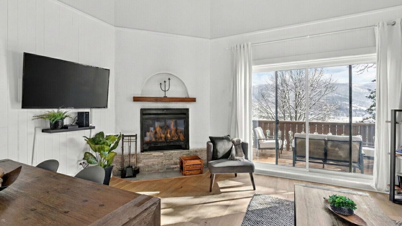 Photo of Livingroom in Mont-Tremblant