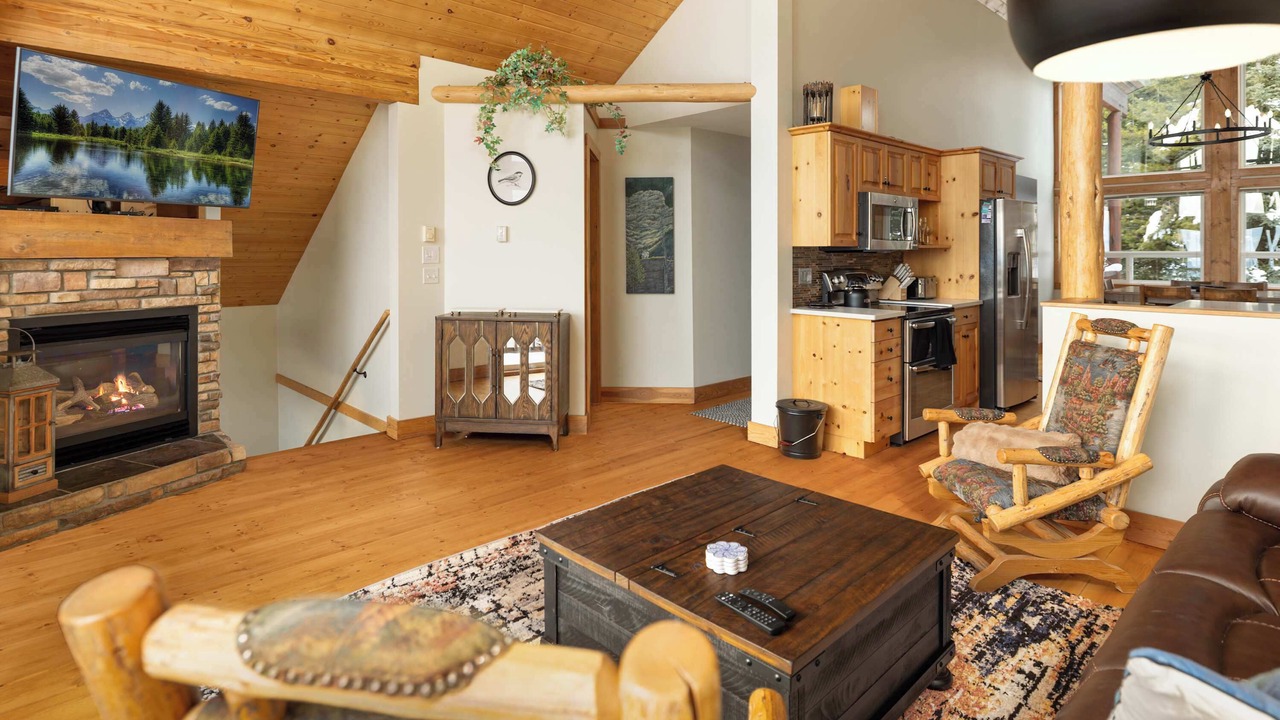 Photo of Livingroom in Snow Pine Estates