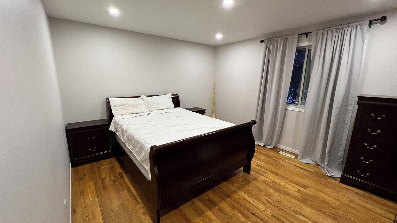 Photo of Bedroom in Colborne