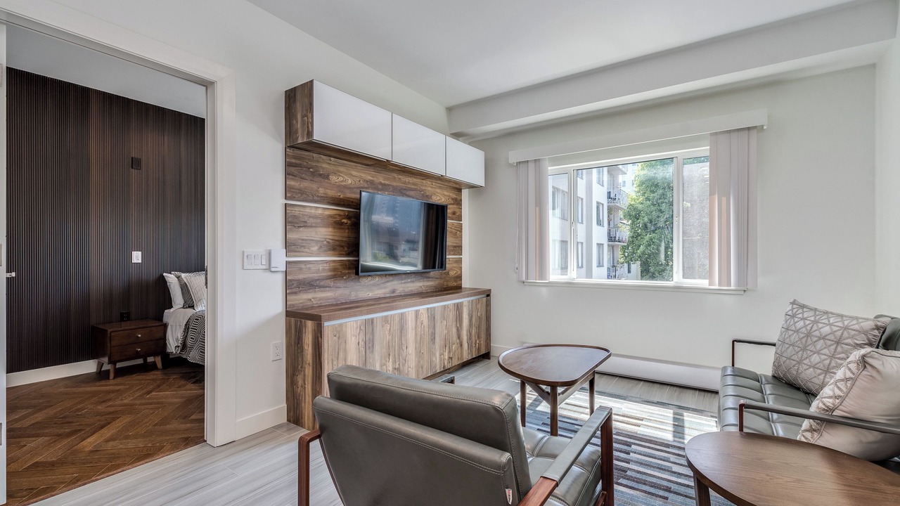 Photo of Livingroom in Davie Village