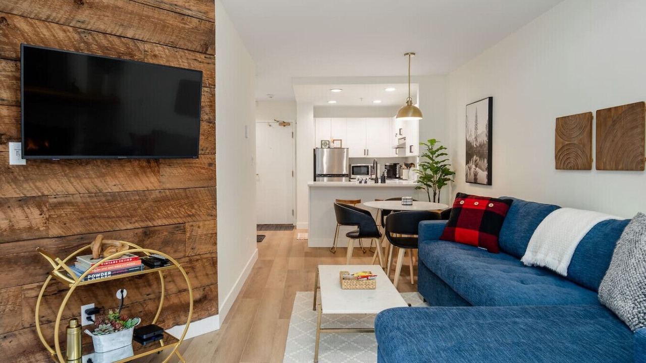 Photo of Livingroom in Whistler Creekside