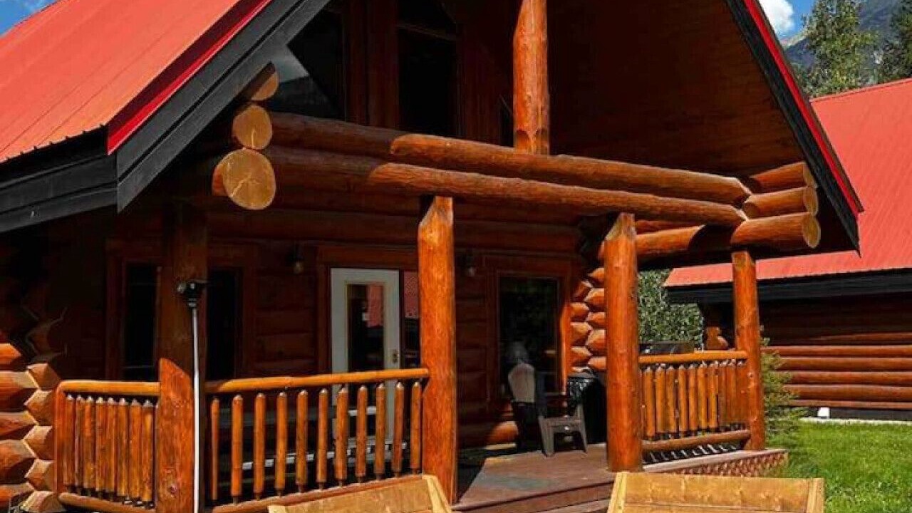 Photo of Outdoor in Golden