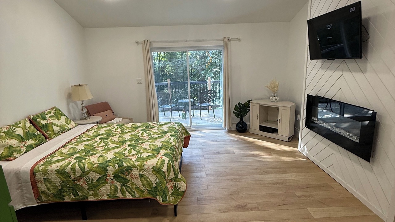 Photo of Bedroom in Bracebridge