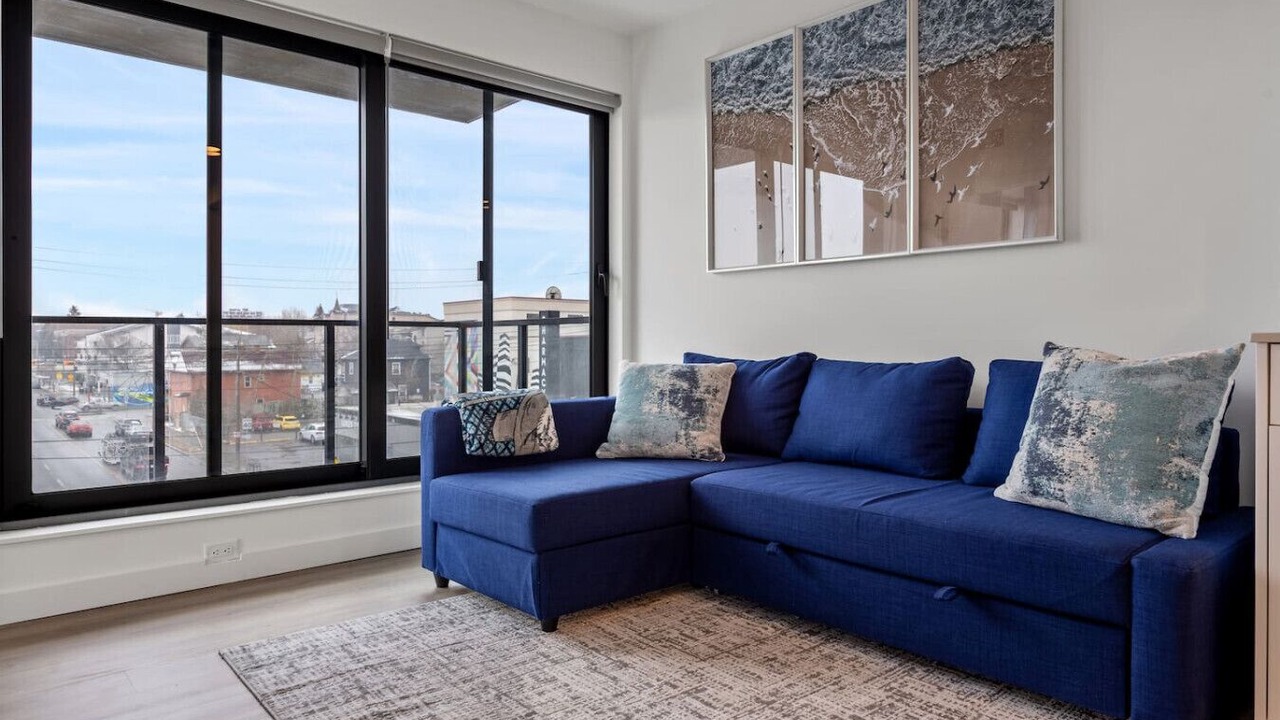Photo of Livingroom in Crescent Heights