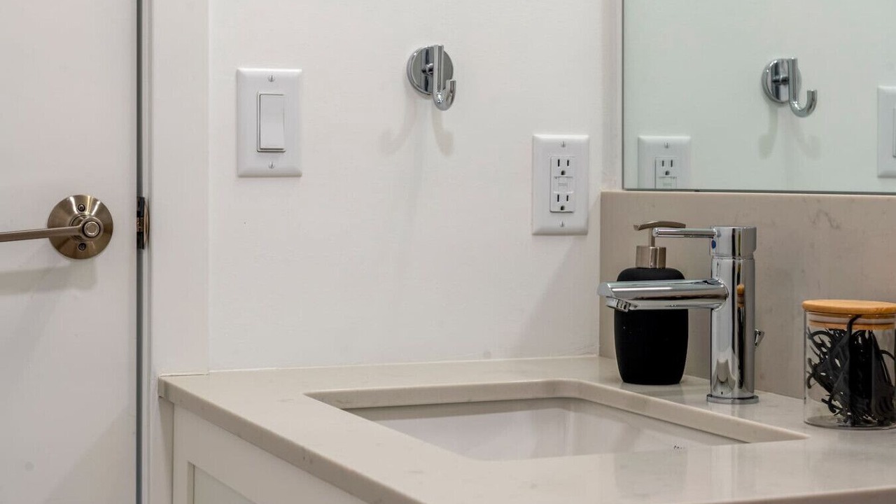 Photo of Bathroom in Crescent Heights