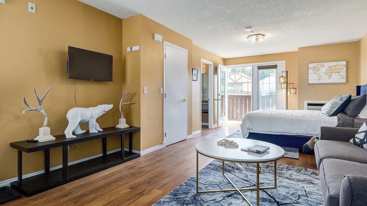Photo of Bedroom in Cougar Creek
