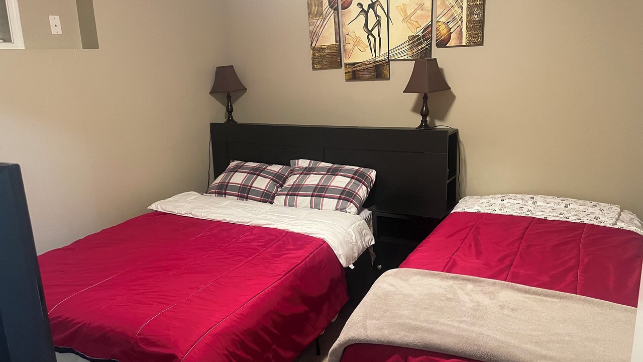 Photo of Bedroom in Lindell Beach