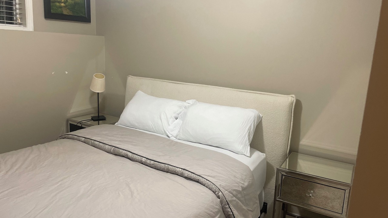 Photo of Bedroom in Lindell Beach