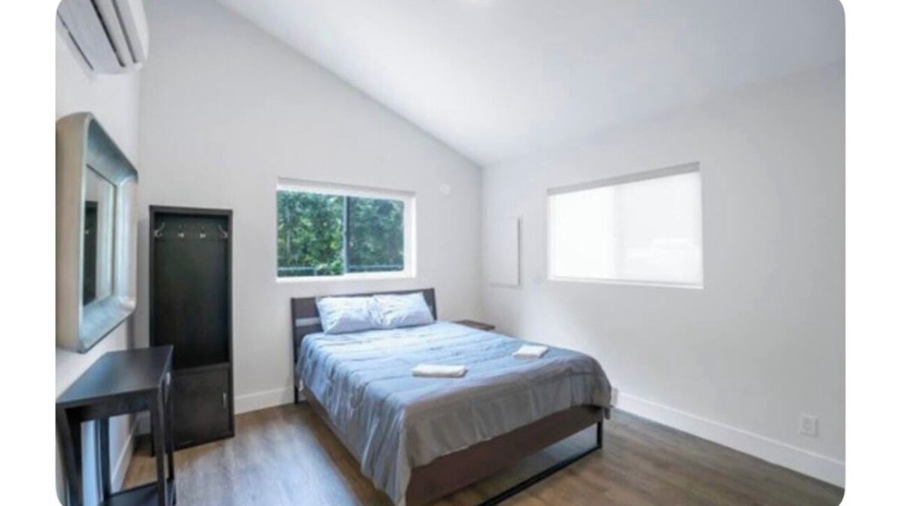 Photo of Bedroom in Harrison Hot Springs
