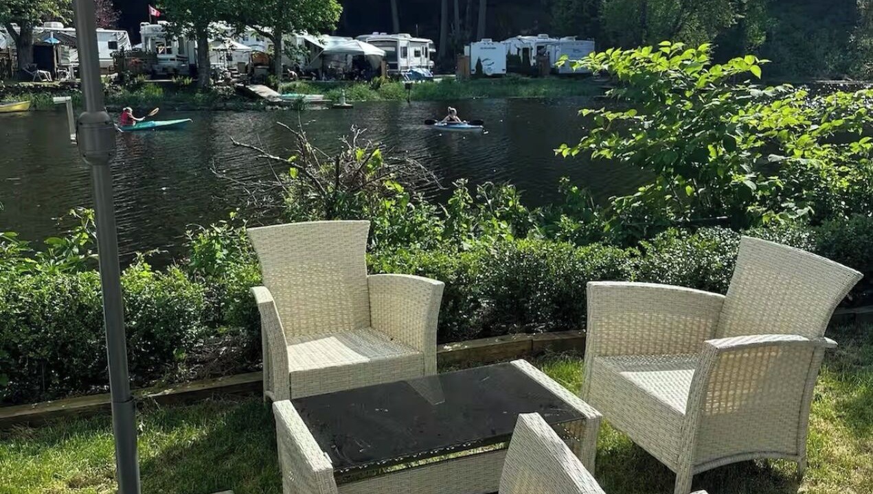 Photo of Patio Balcony in Harrison Hot Springs