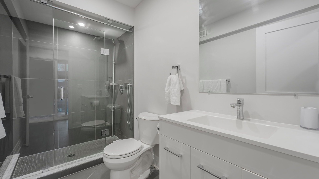 Photo of Bathroom in Erin