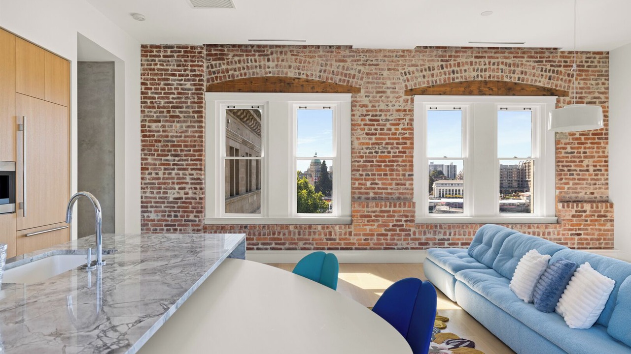 Photo of Livingroom in Inner Harbour