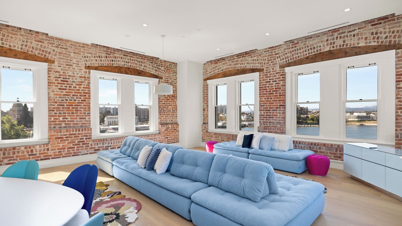 Photo of Livingroom in Inner Harbour