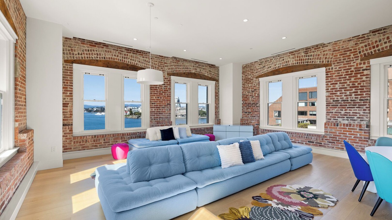 Photo of Livingroom in Inner Harbour