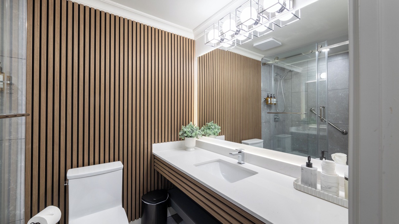Photo of Bathroom in Coal Harbour