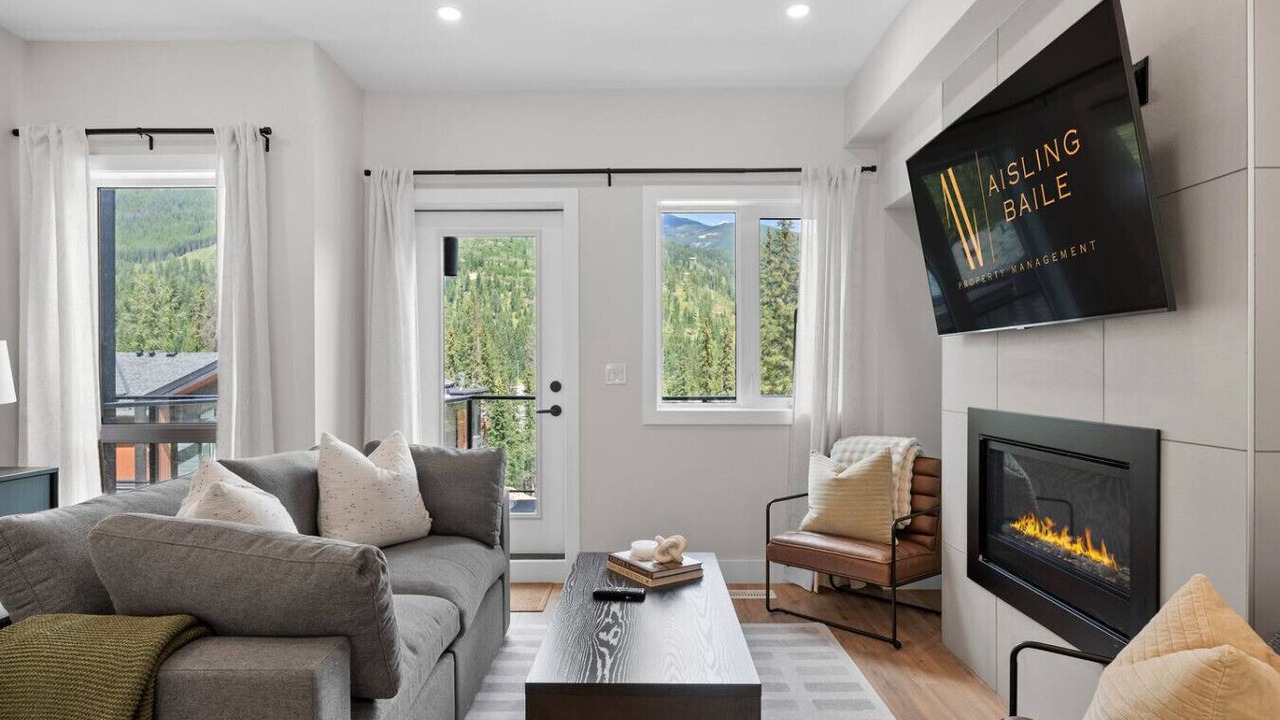 Photo of Patio Balcony in East Kootenay