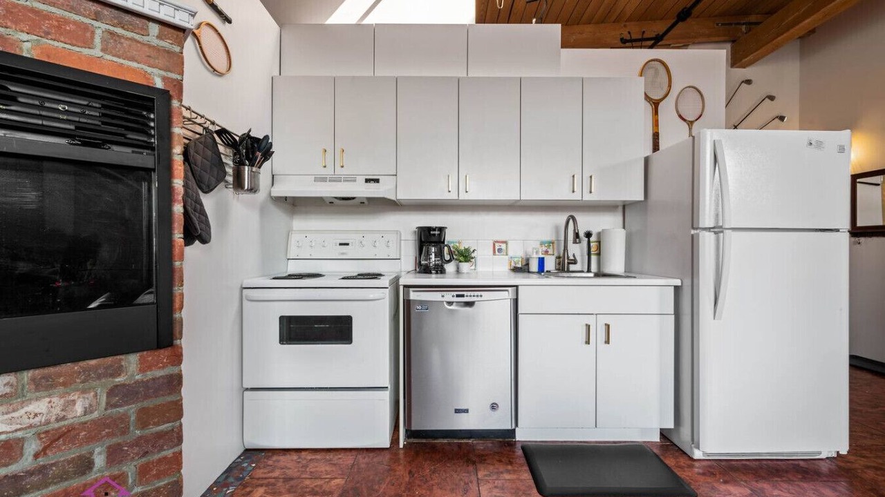 Photo of Livingroom in Downtown Edmonton