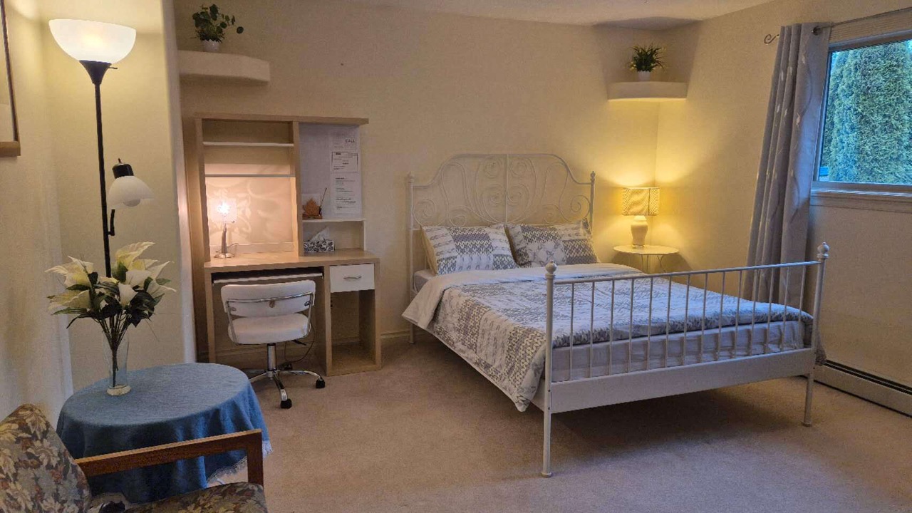 Photo of Bedroom in Maple Ridge