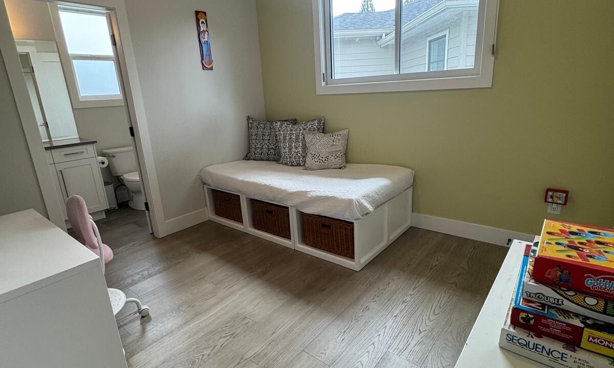Photo of Bedroom in White Rock