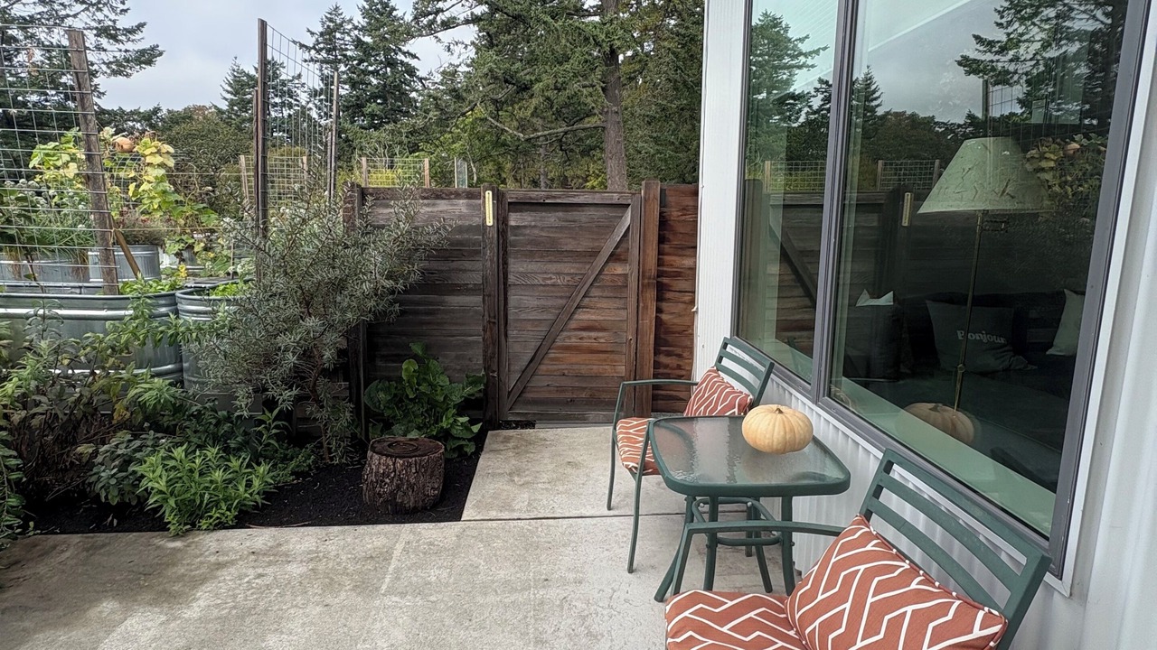 Photo of Patio Balcony in Saanich West