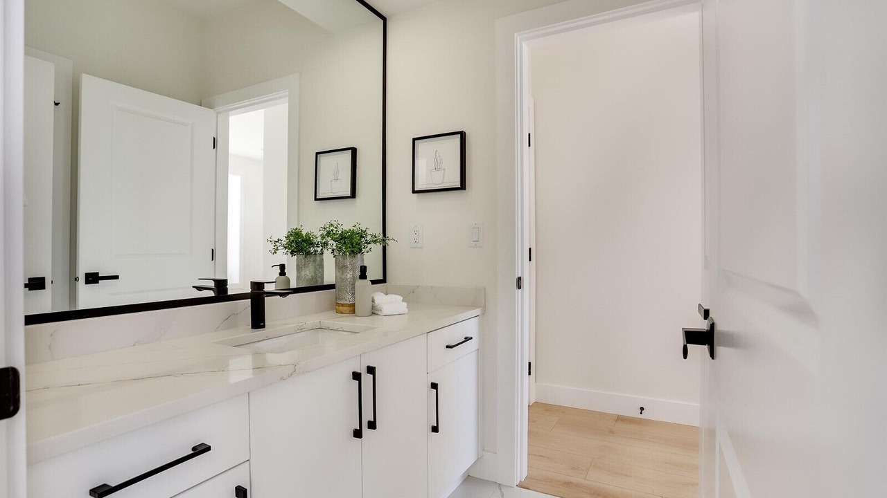 Photo of Bathroom in Willoughby