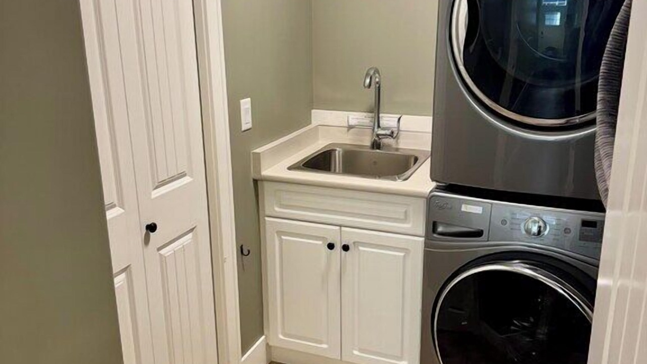 Photo of Bedroom in Osoyoos
