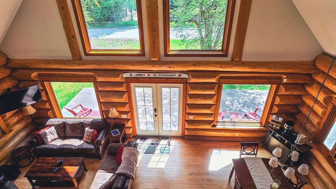 Photo of Livingroom in Revelstoke
