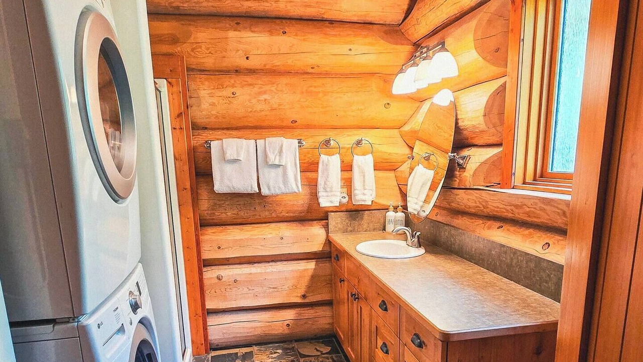 Photo of Bathroom in Revelstoke