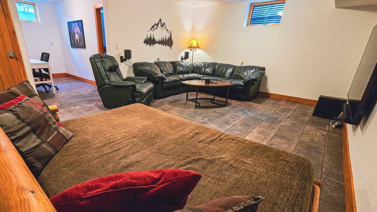 Photo of Livingroom in Revelstoke