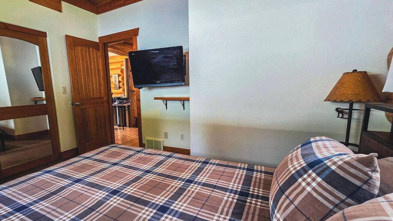 Photo of Bedroom in Revelstoke