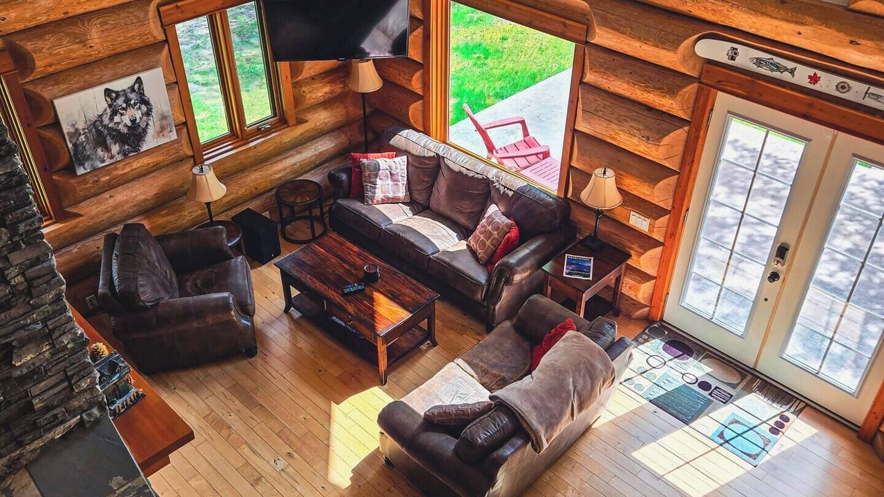 Photo of Livingroom in Revelstoke