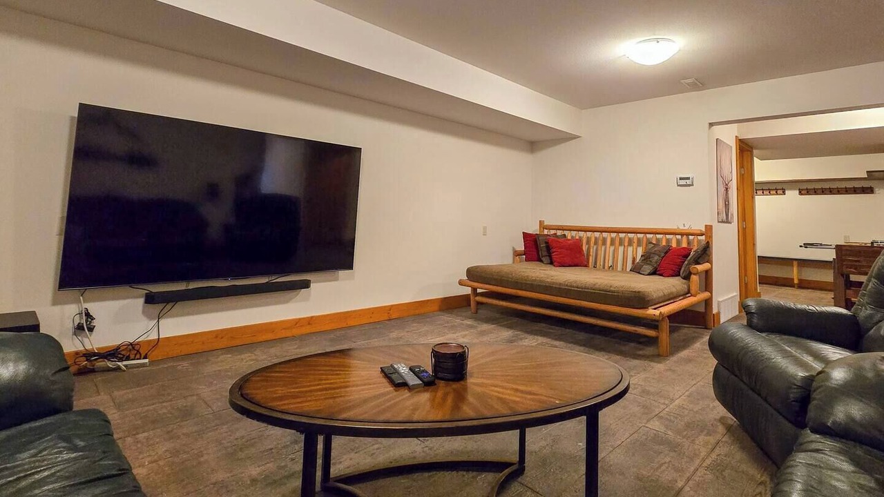 Photo of Livingroom in Revelstoke