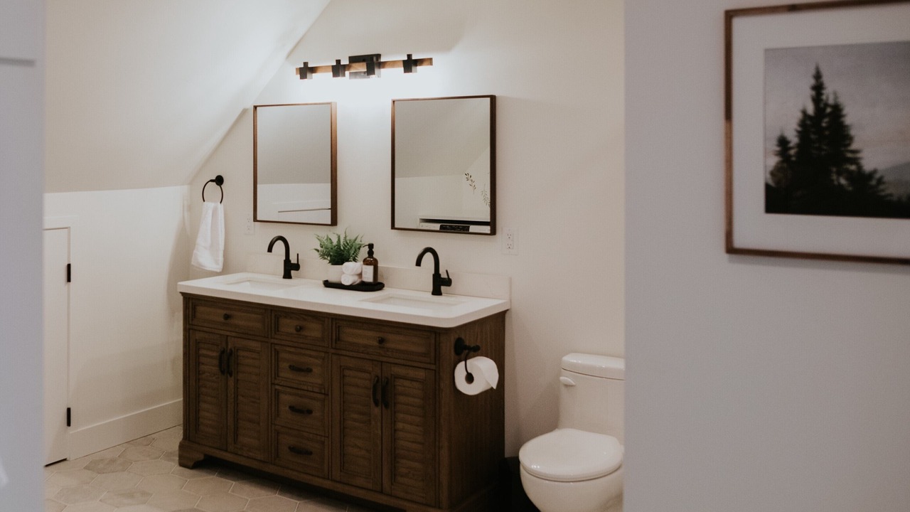 Photo of Bathroom in Popkum