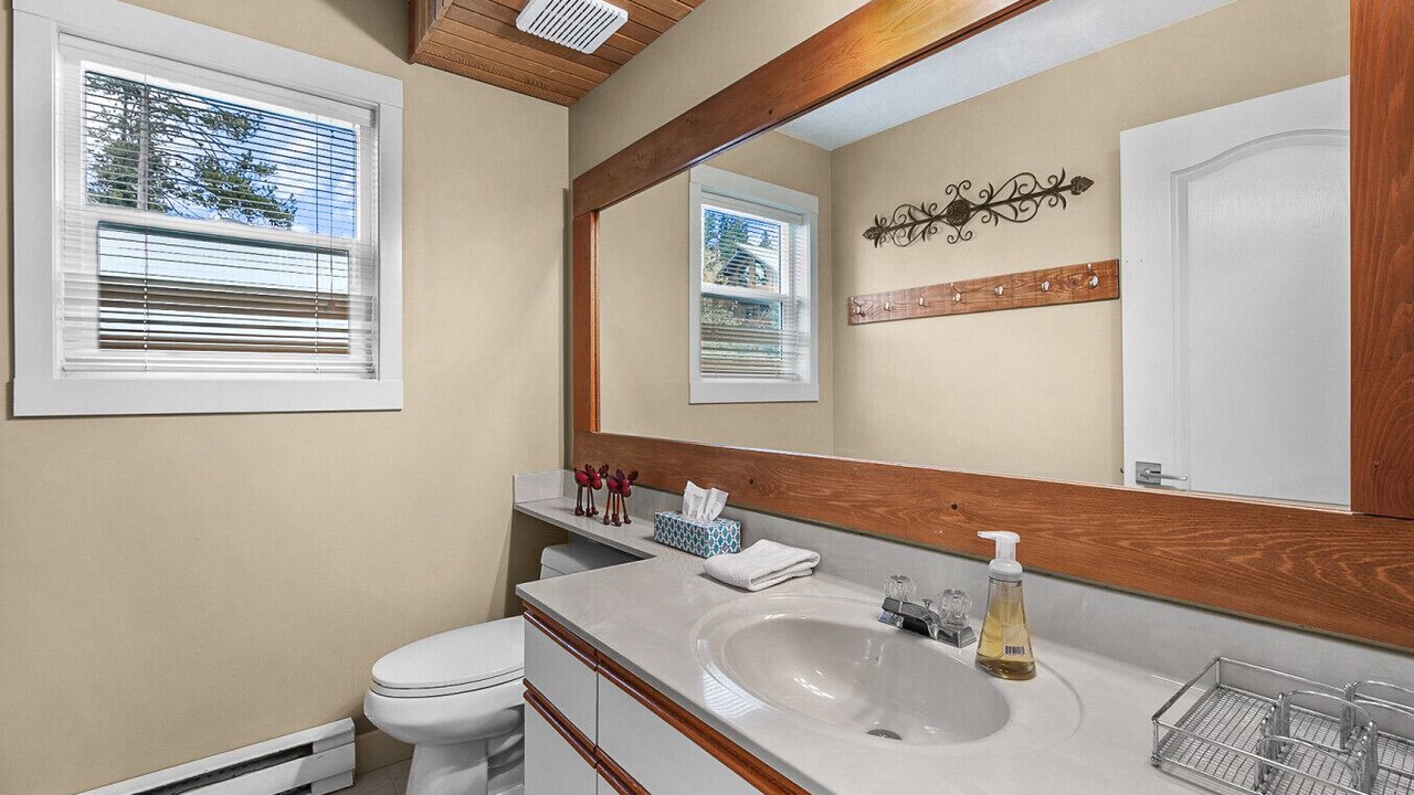 Photo of Bathroom in Snow Pine Estates
