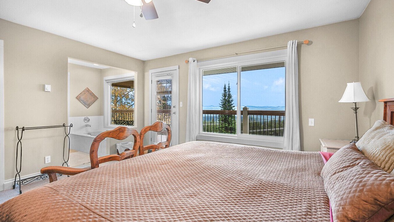 Photo of Bedroom in Snow Pine Estates