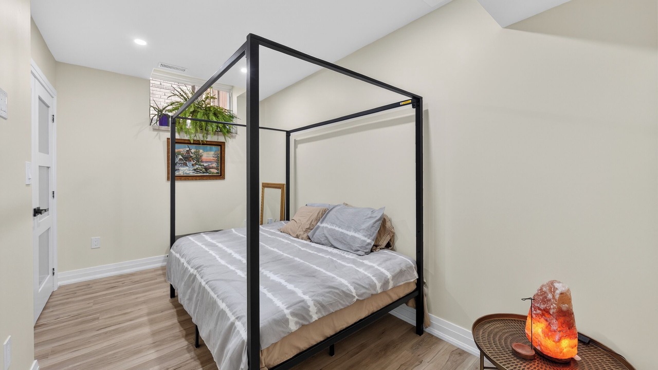 Photo of Bedroom in Thorold